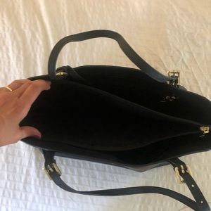 Tory Burch Bags - Tory Burch Emerson buckle tote Tory Burch Bags - Tory Burch Emerson buckle tote